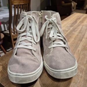 Okukai Pilahi Pink Sneakers